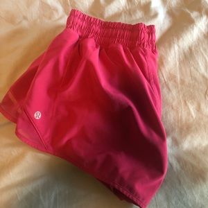 Size 8 - Lululemon shorts - hotty hot 2.5 - pink
